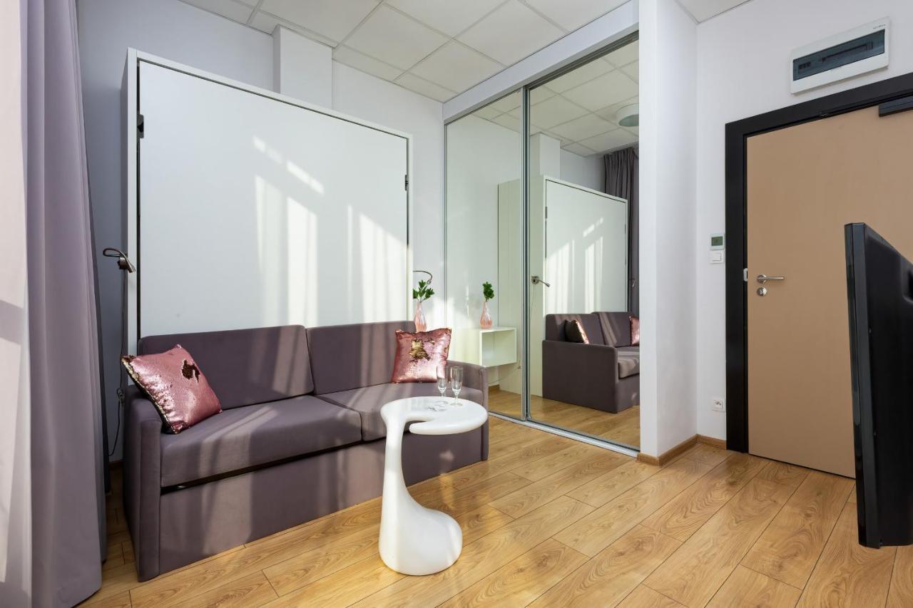 By Renters Apartment