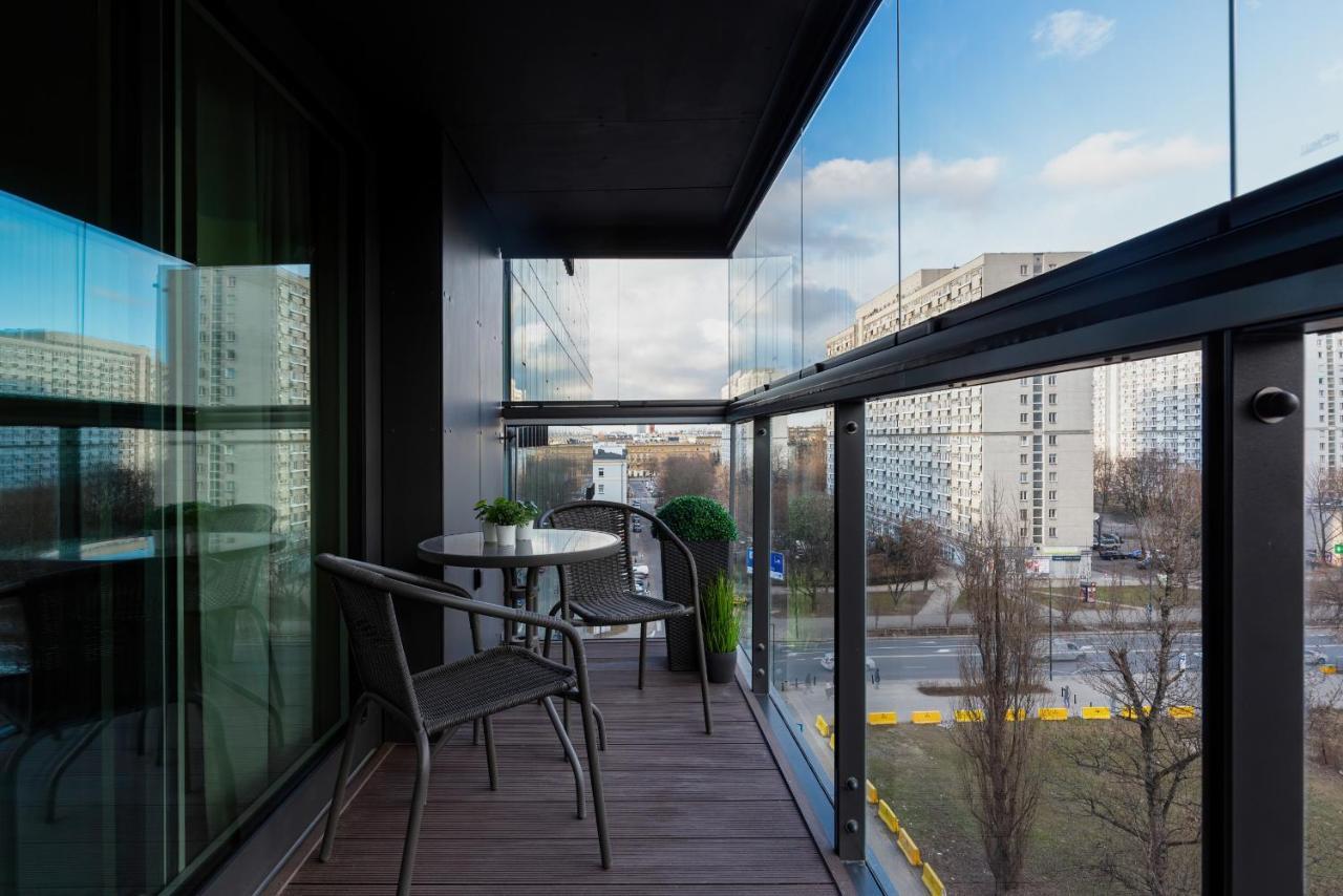 Aparthotel Mennica - Center By Renters Prestige *