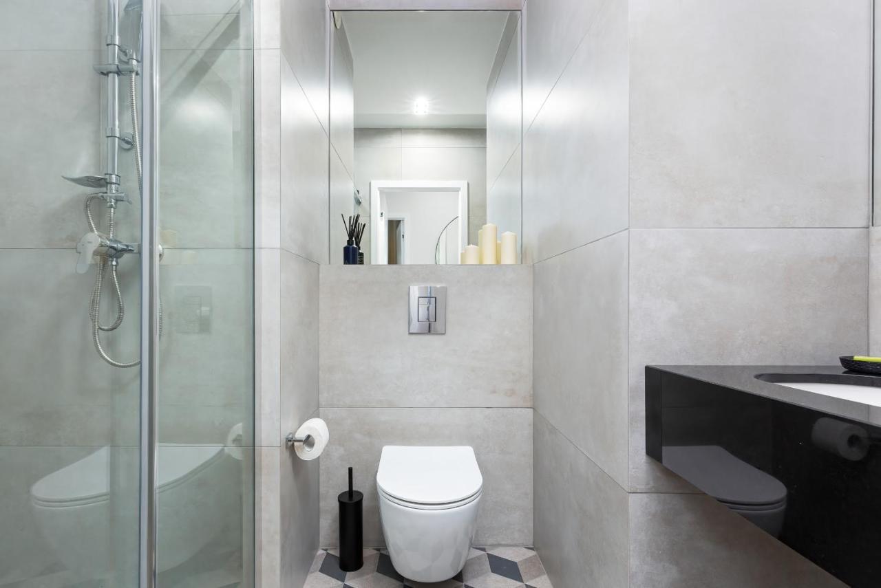 Mennica - Center By Renters Prestige Aparthotel