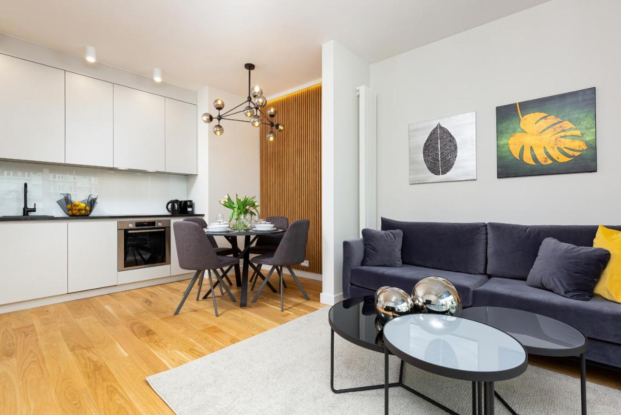 Mennica - Center By Renters Prestige