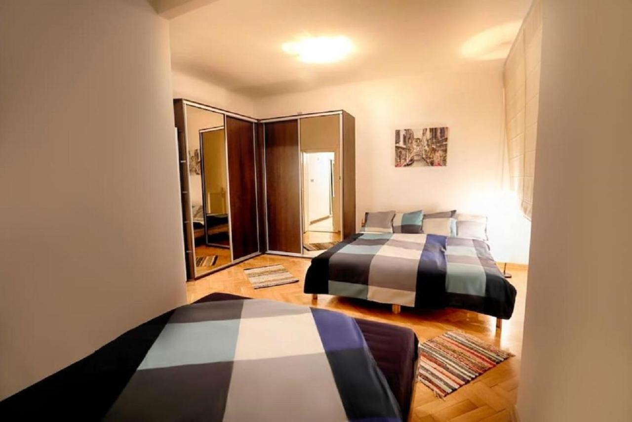 Big&Comfy- Golden Apartments- Old Town