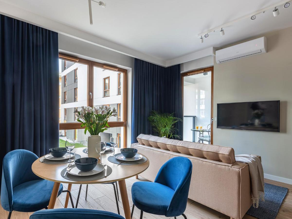 Apartment Yoursecondflat Grzybowska Metropoint Warsaw
