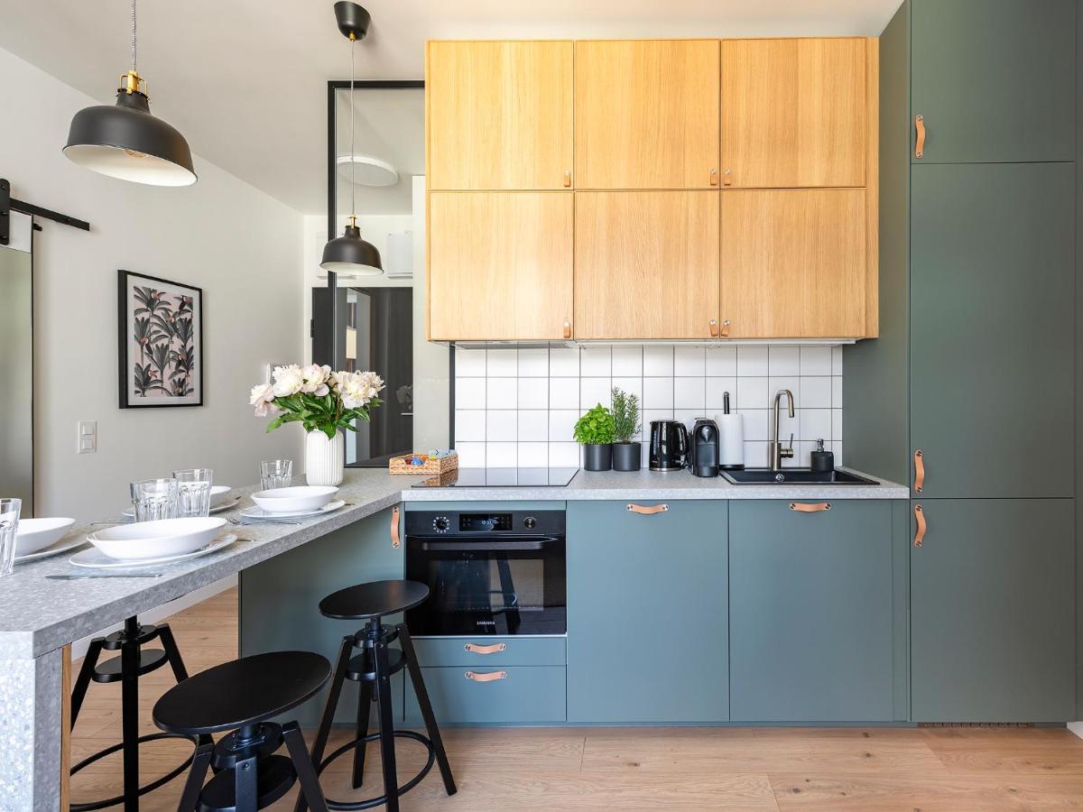 Apartment Yoursecondflat Grzybowska Metropoint Warsaw