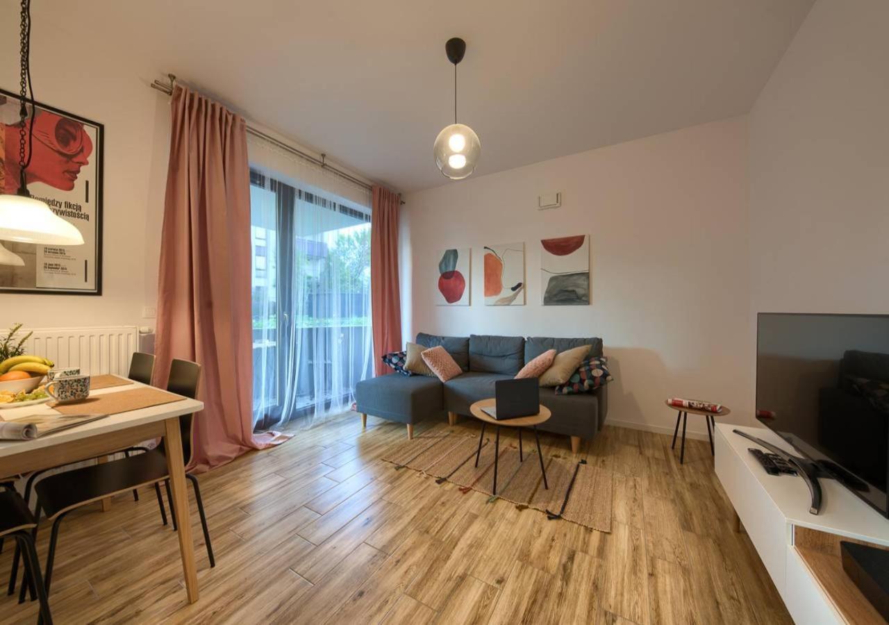 Kazou Service Przy Arkadii * Warsaw