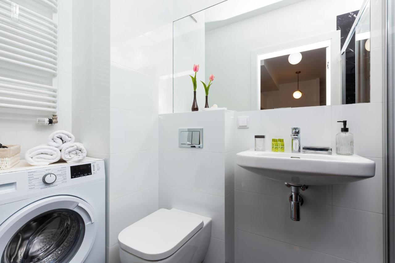 Royal Center Mennica By Renters * Warsaw
