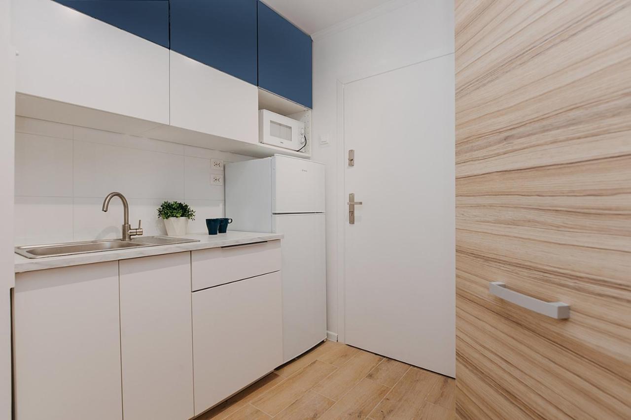 Apartment Stadion Narodowy Unit Apartmentmini Super Lokalizacja Przy Metro Ministudio With Private Banthroom *