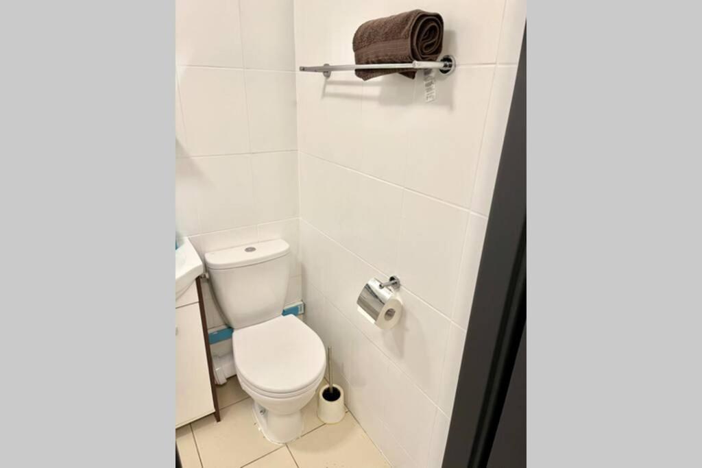 Super Brown 2x Metro Nowy Wifi Netflix Spotify Panorama Miasta Apartament *