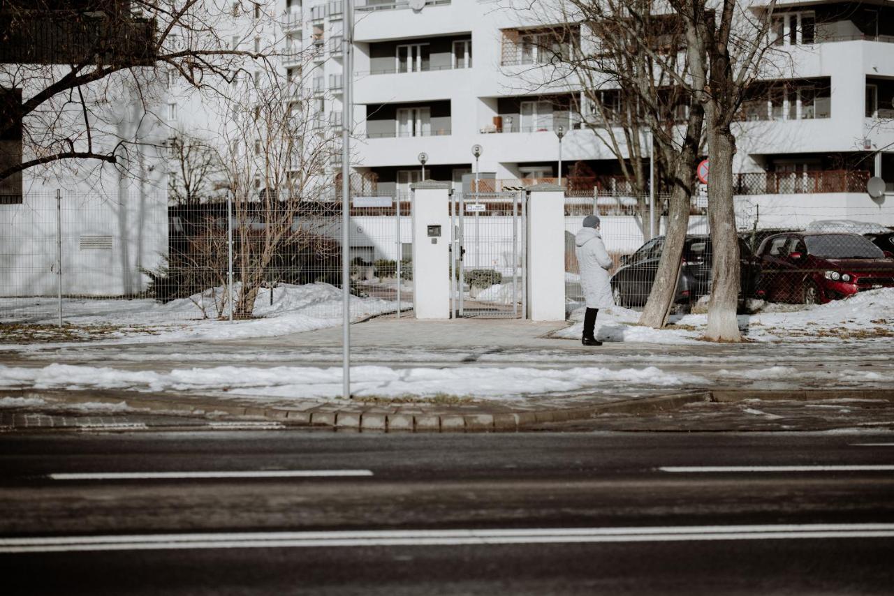 Apartment The Pearl Of Warsaw-subwaystop&free Parking