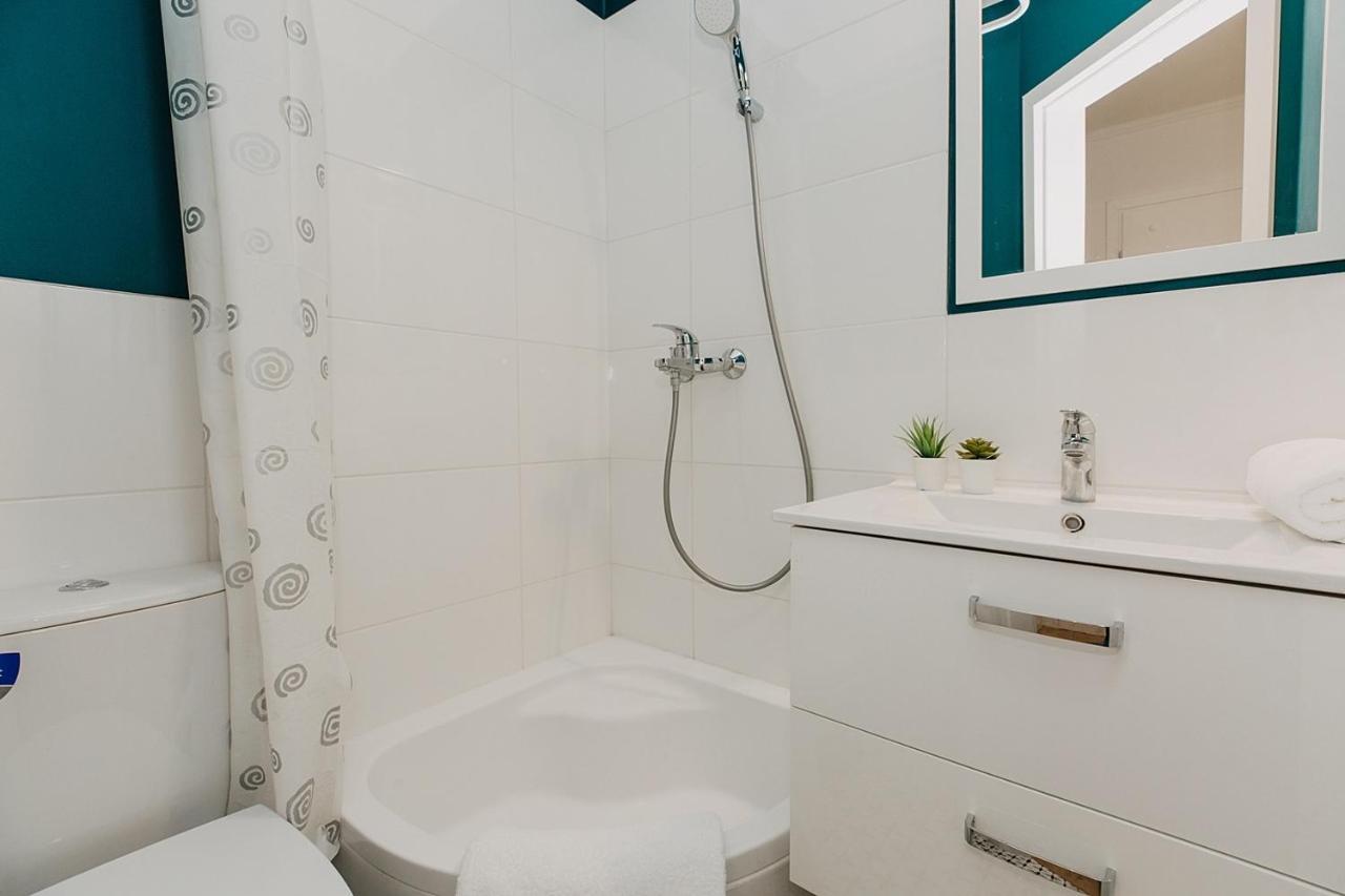 Apartment Stadion Narodowy Unit Apartmentmini Super Lokalizacja Przy Metro Ministudio With Private Banthroom Warschau
