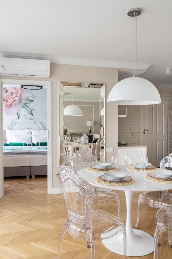 Glam Center