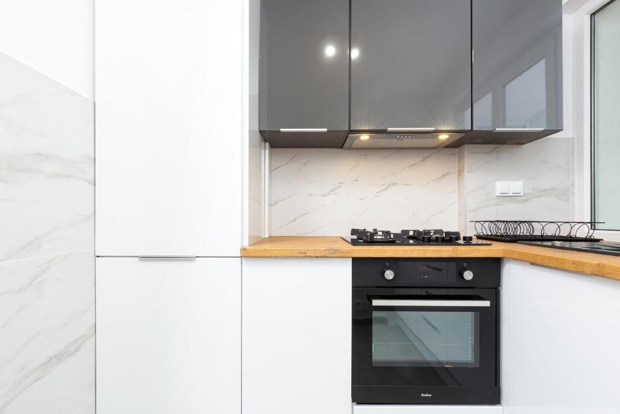 Studio Center Zlota Street By Renters