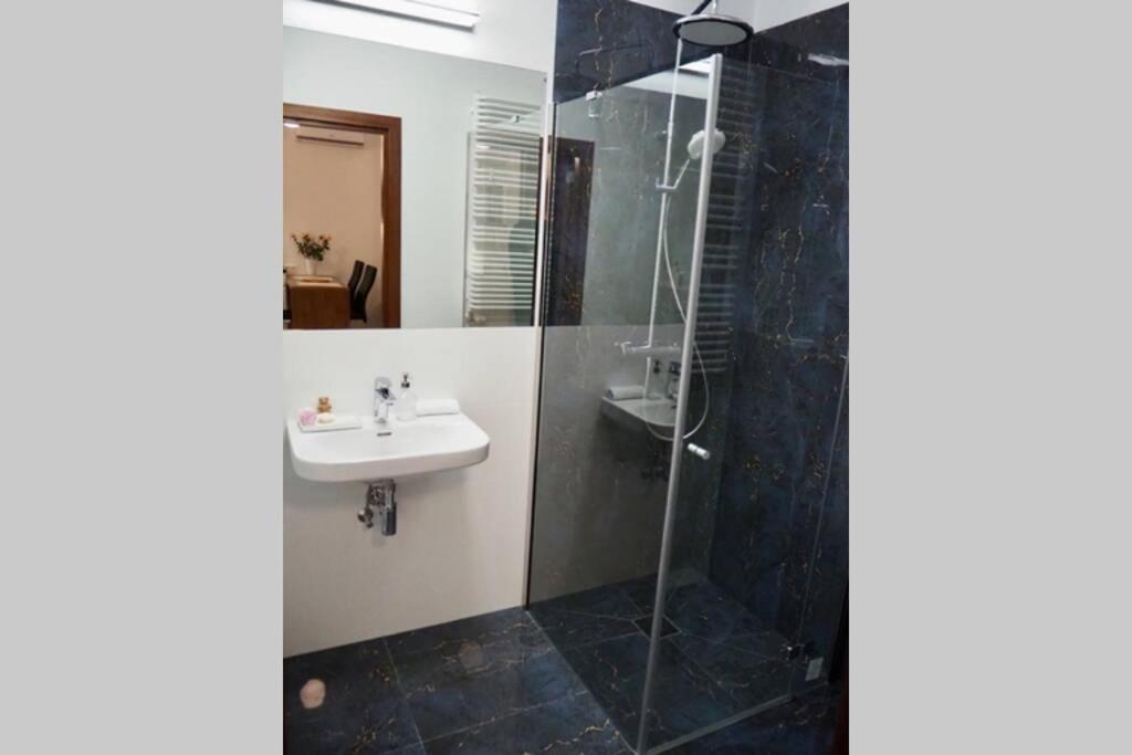 Apartament Oś Królewska - Modern In Wilanów