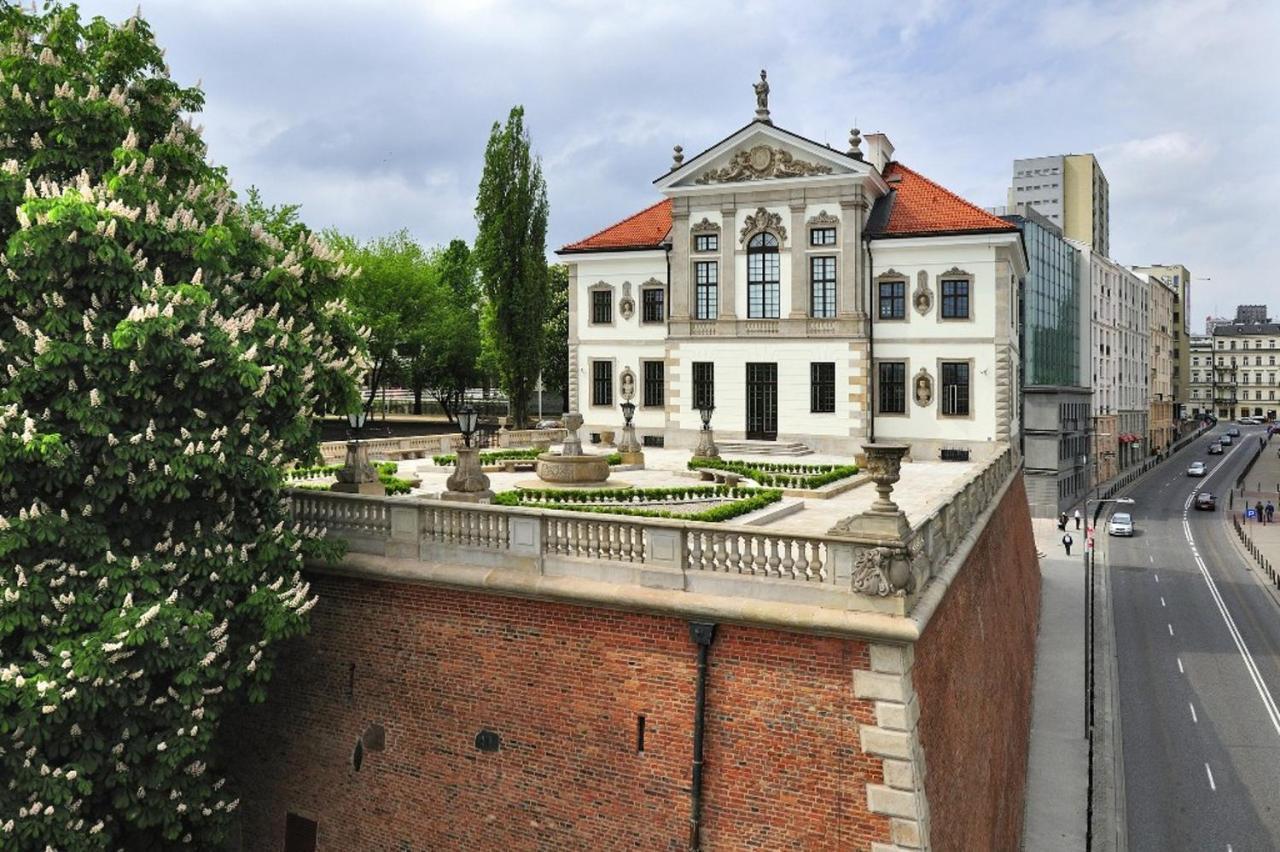Bed & Breakfast Helvetia - Private And Warsaw