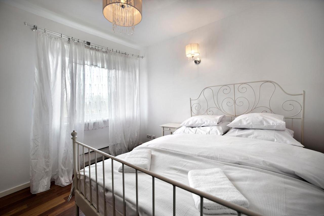 3 Bedrooms Zoliborz Gwiazdzista Apartament Warszawa