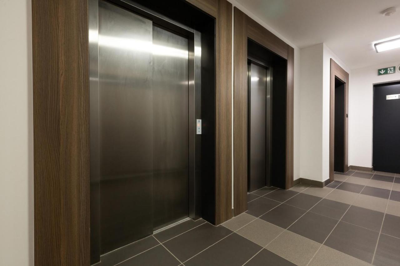 Metro Plocka Exquisite By Renters Apartment *