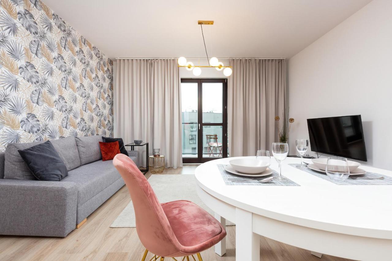 Metro Plocka Exquisite By Renters Apartment *