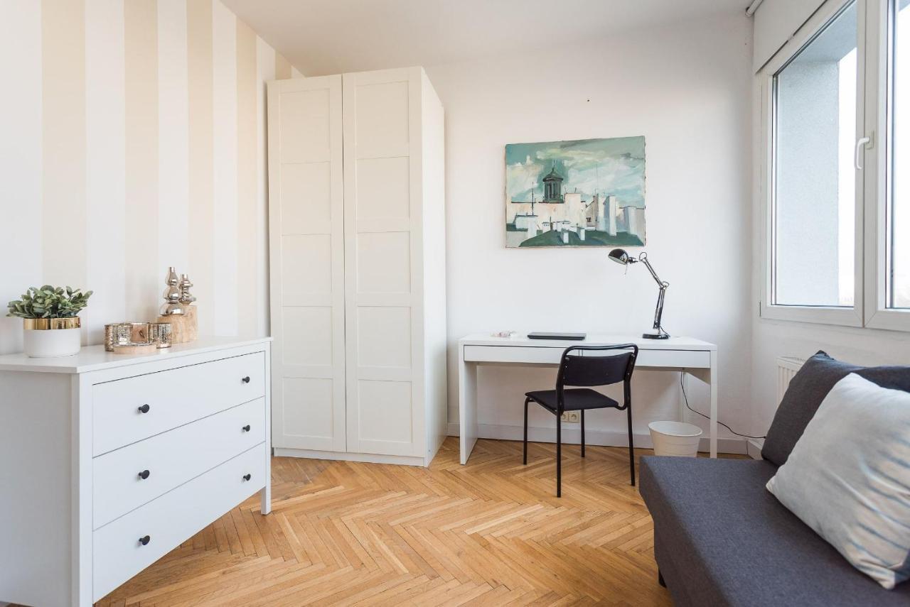 Kredytowa - Downtown Guest house *