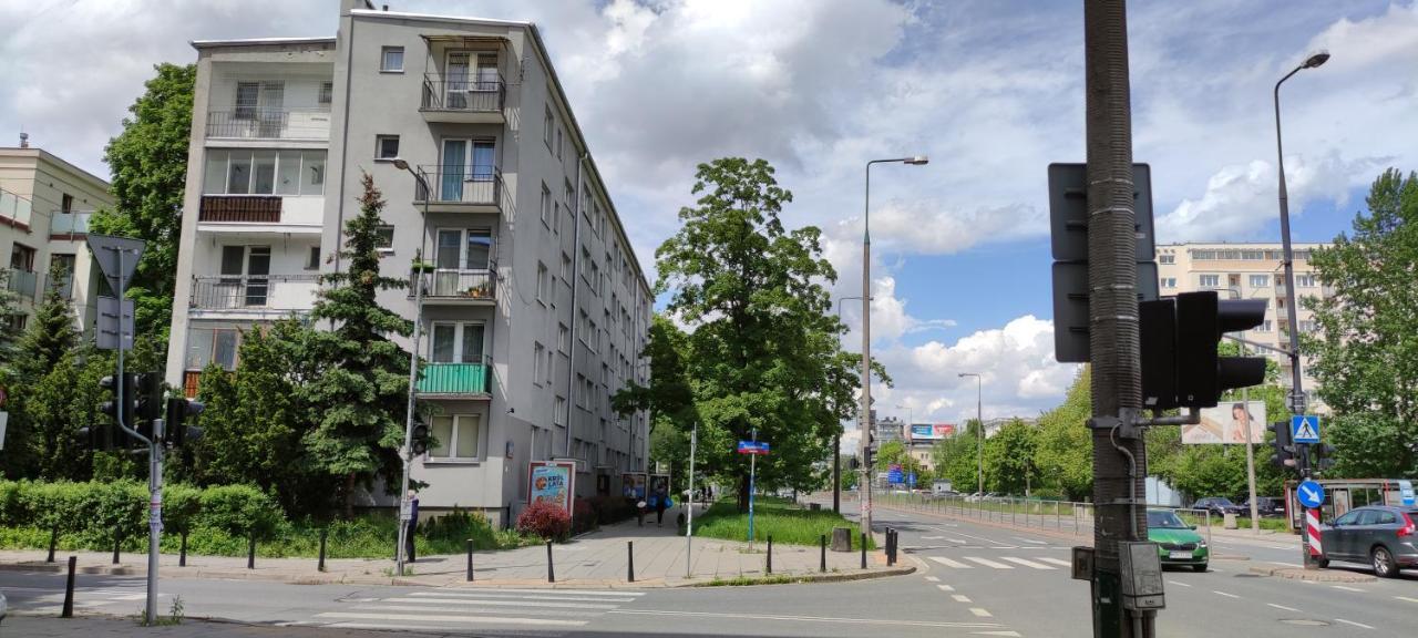 Apartment Labo Metro Wierzbno *