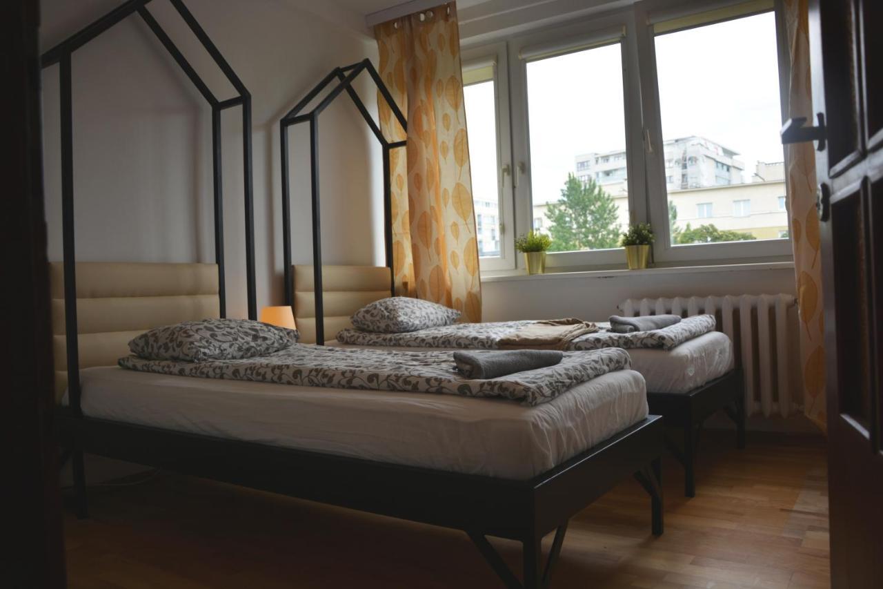 Labo Metro Wierzbno Apartment