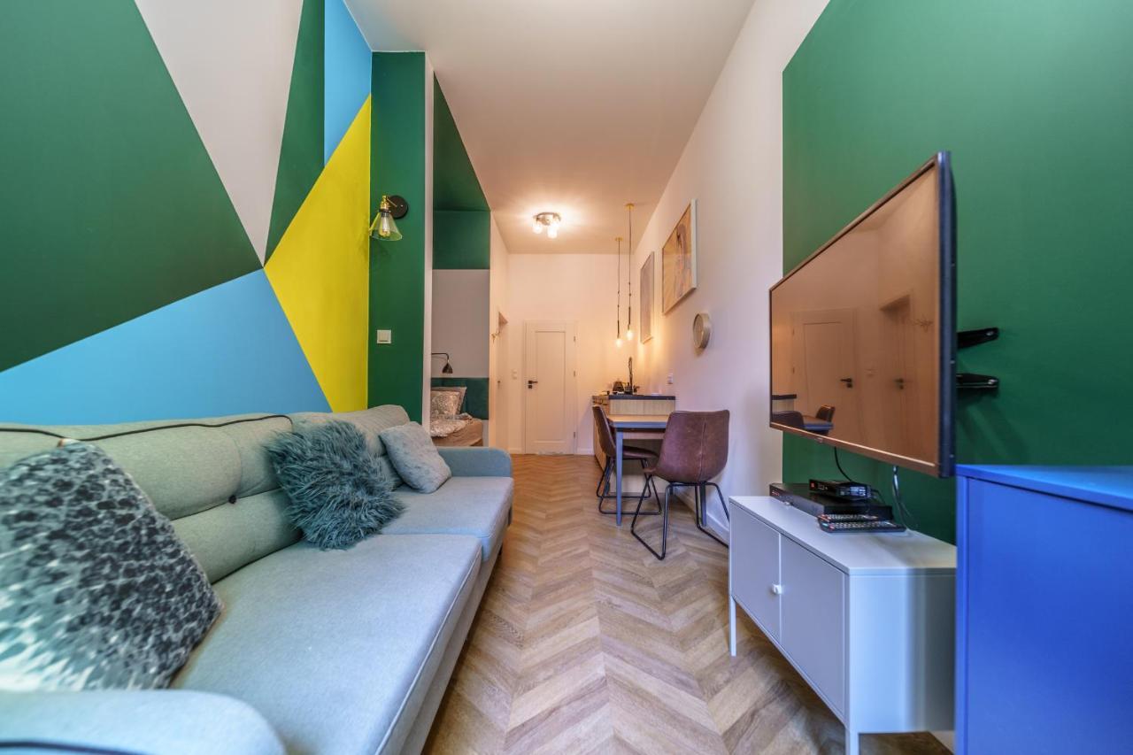 Apartment Bright And Spacious- Golden Apartments- Old Town *