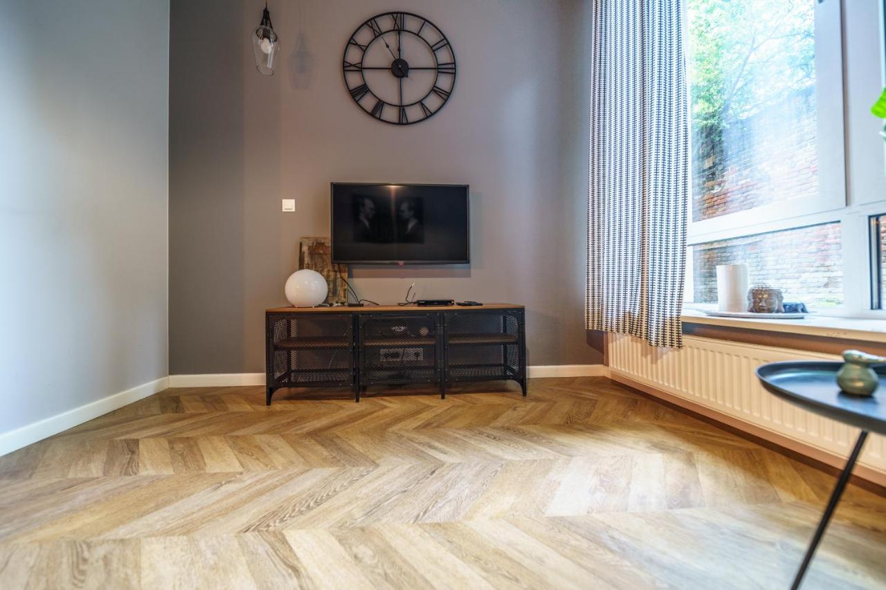 Stylish And Modern- Golden Apartment- Stare Miasto Warsaw