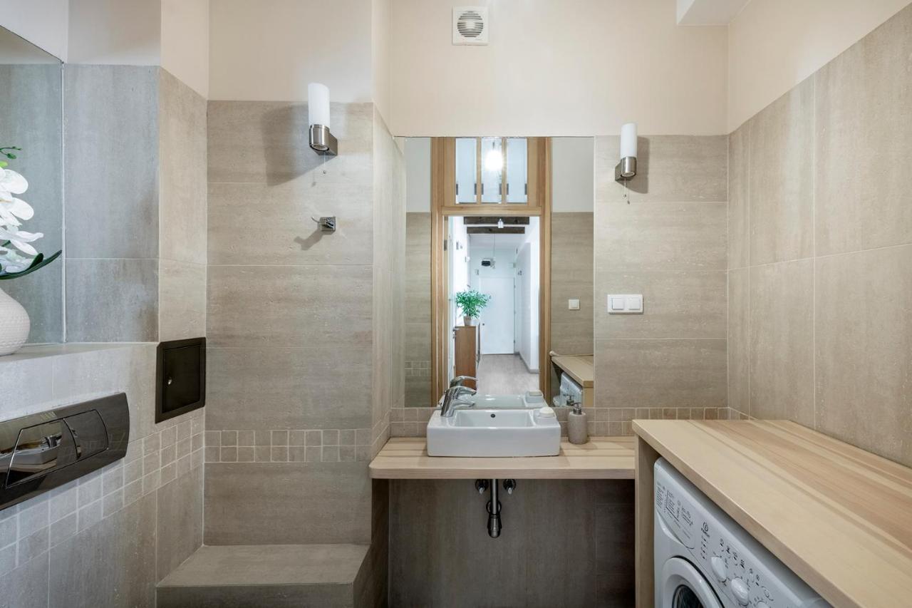 Apartment Shortstaypoland Sempolowskiej *