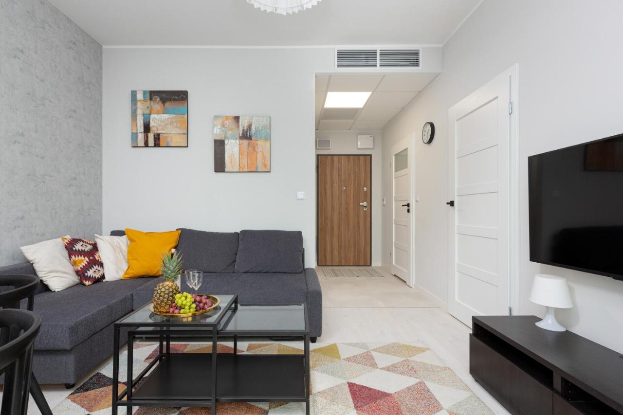 Business Center Wola By Renters Apartament