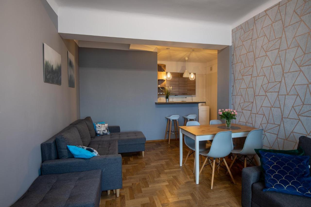 Eliza Apartment *
