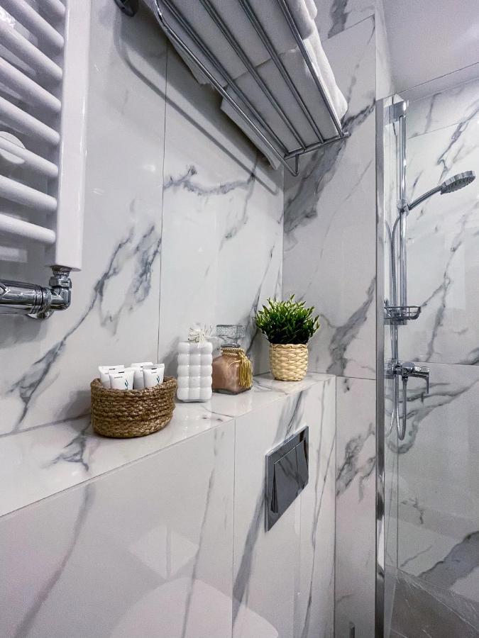 Apartament Seasons By Alluxe Boutique *