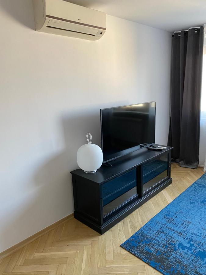 Apartment Apartament Emilian