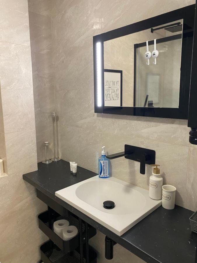 Apartment Apartament Emilian