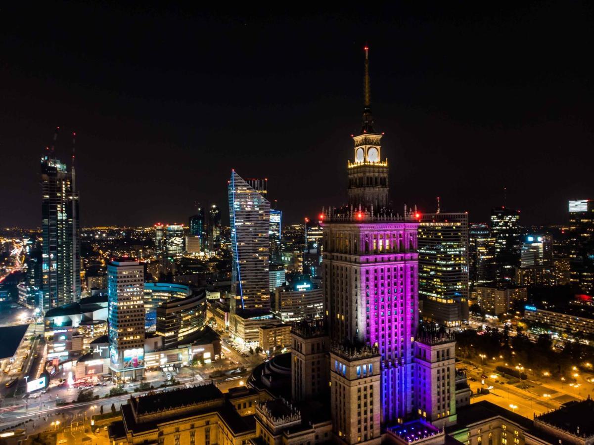 Exclusive Chmielna Street 95m2 Apartment Warsaw