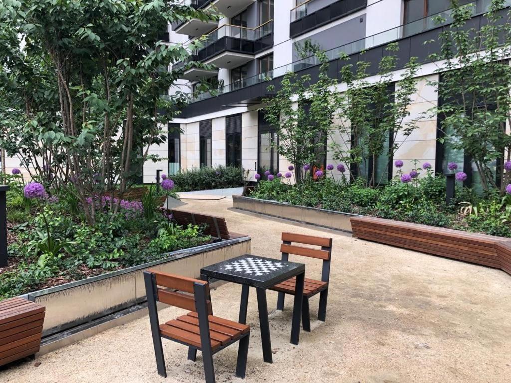 Apartment Ogrodowa P&o Serviced *