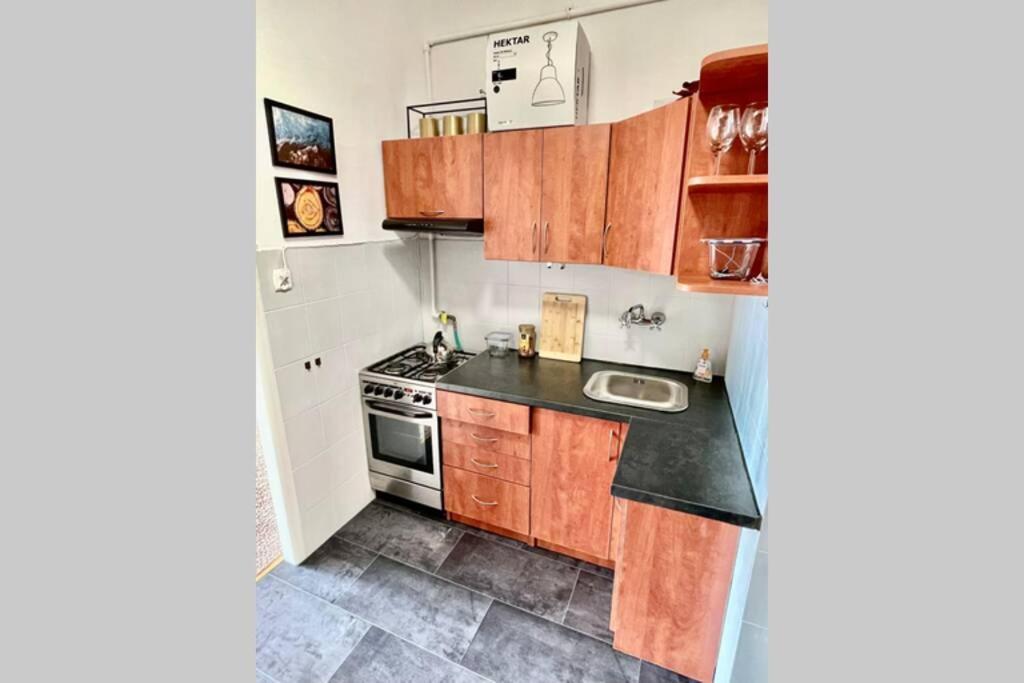 Apartament Aircondition 2, 2xmetro Wifi 50'tv Netflix Hbo Appletv