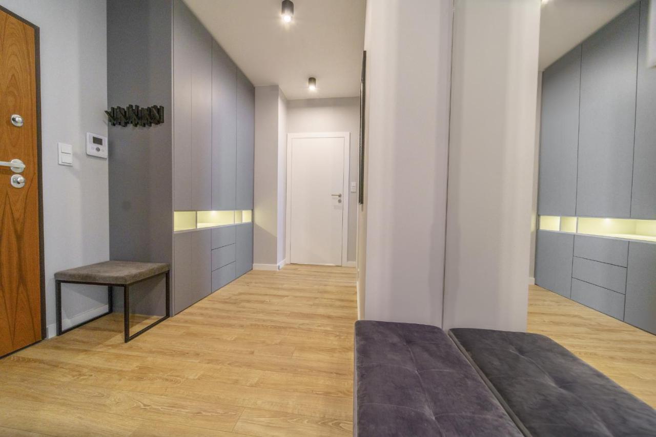 Apartment Bright And Charming- Golden Apartments- Center&s18 *