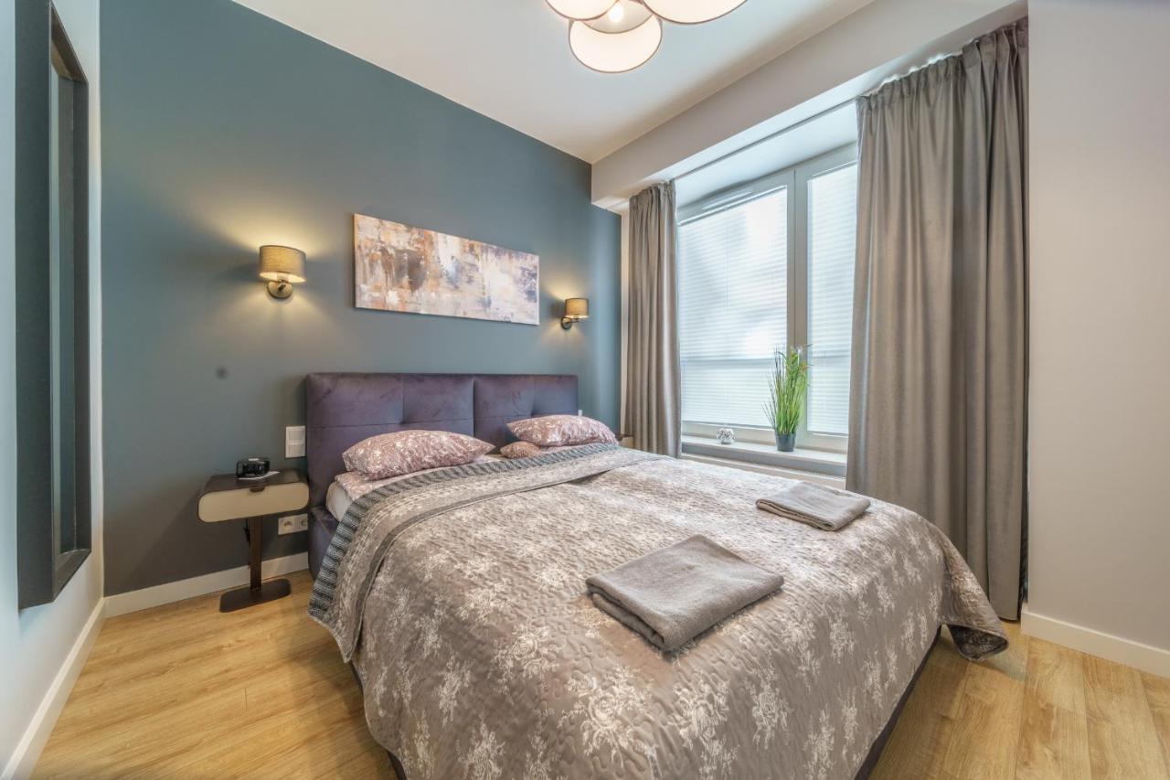 Apartment Bright And Charming- Golden Apartments- Center&s18 *