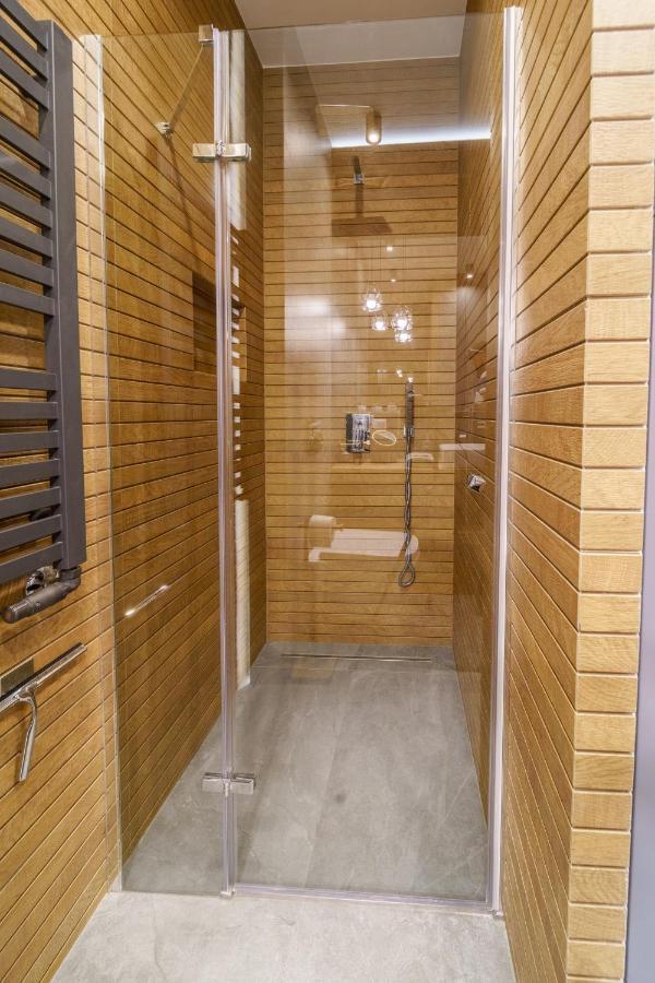 Bright And Charming- Golden Apartments- Center&s18 Apartment *