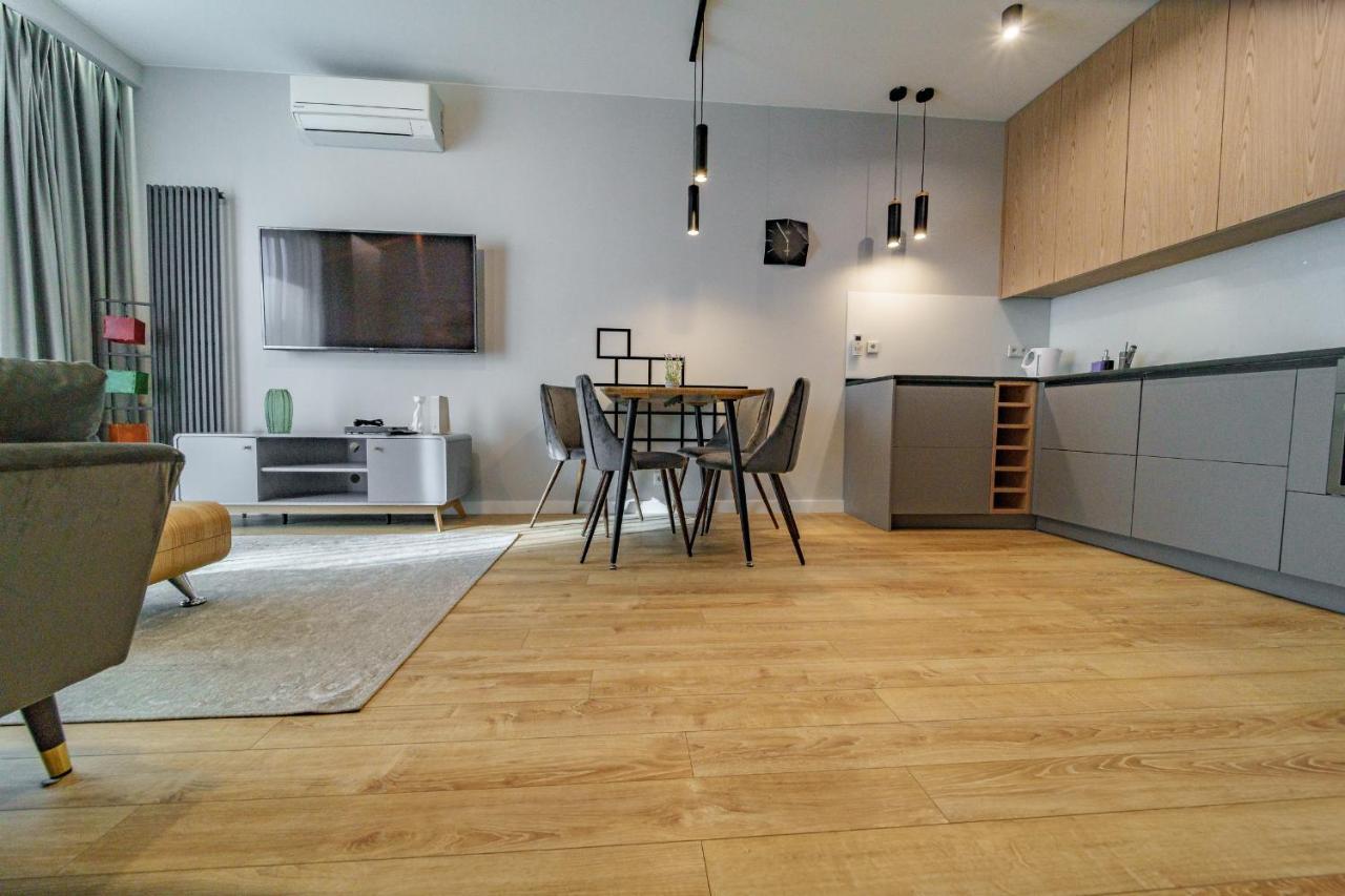 Apartment Bright And Charming- Golden Apartments- Center&s18 Warsaw