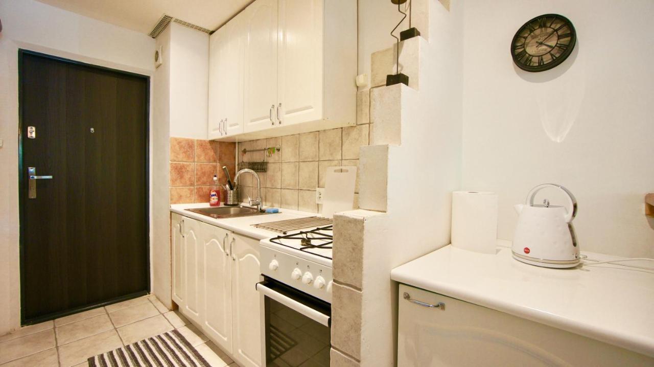 Mlociny Metro 2 Apartment Warsaw