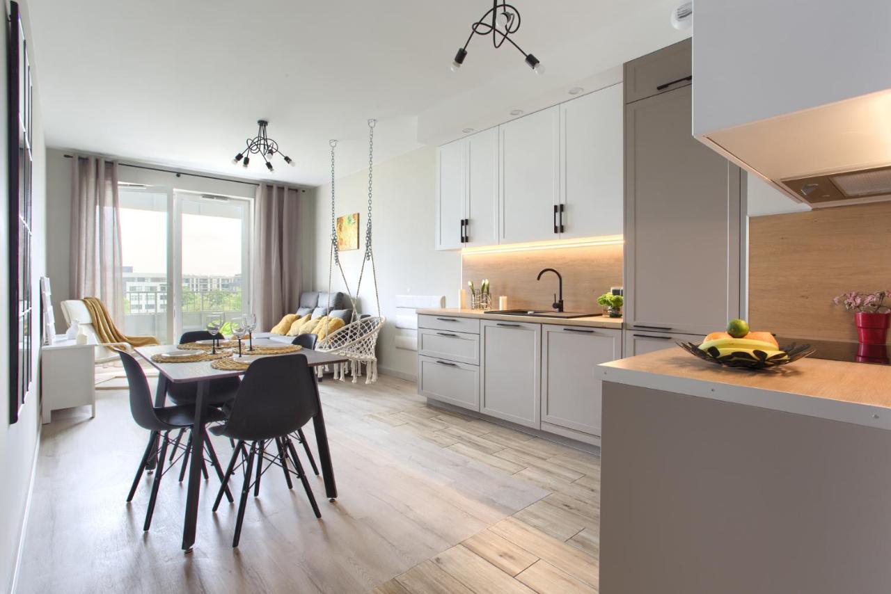 Superapart Komputerowa 8 Apartment Warsaw