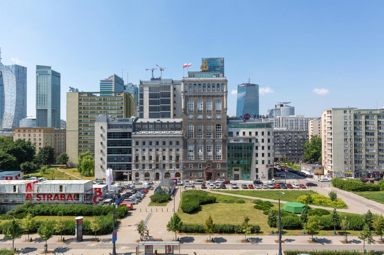 Marszalkowska 140 In The Center Of By Renters Apartment Warsaw