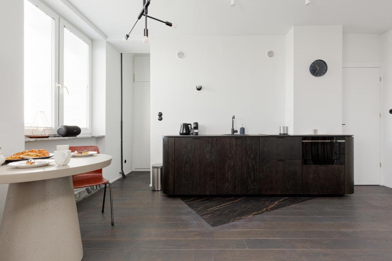 Marszalkowska 140 In The Center Of By Renters Apartment