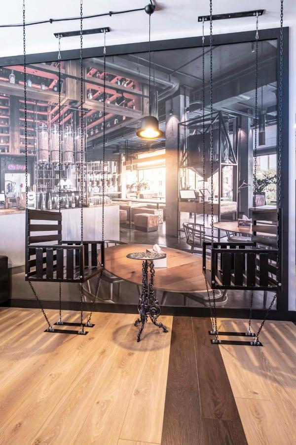 Vola Hostel