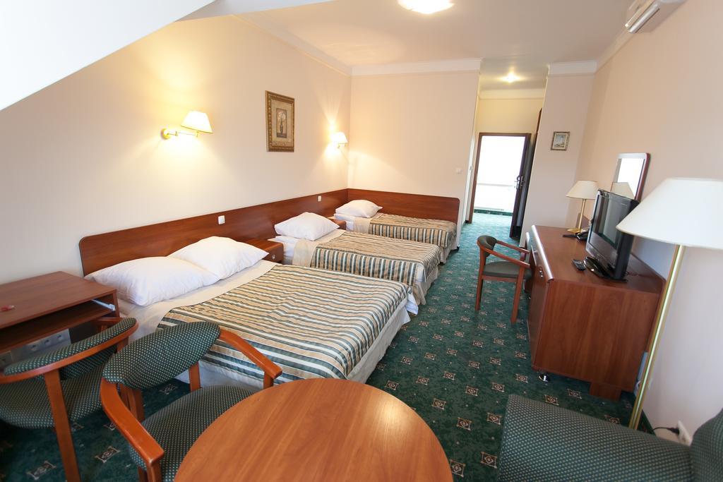 Hotel Twins Ii 3*