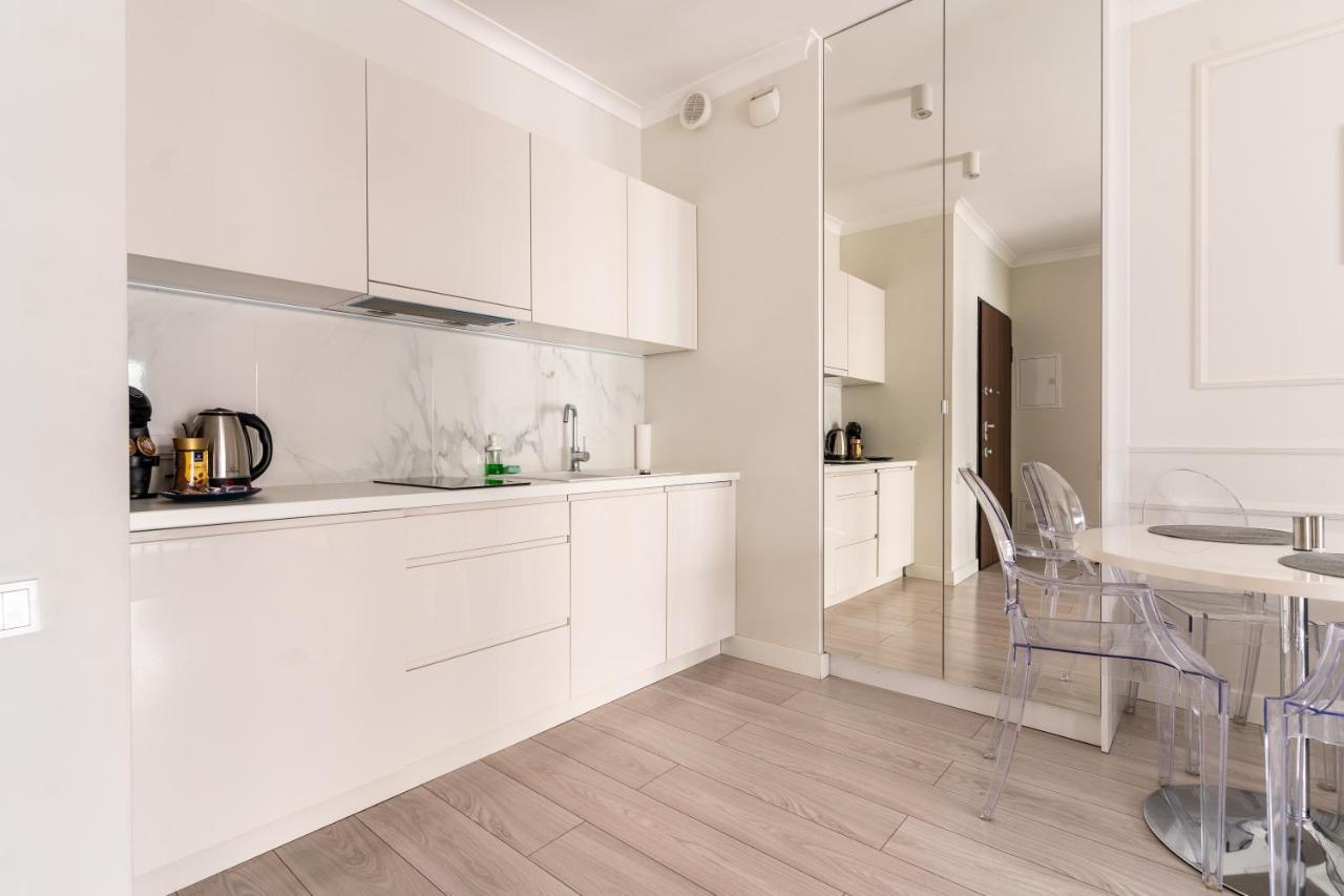 Apartment Mennica - Golden *