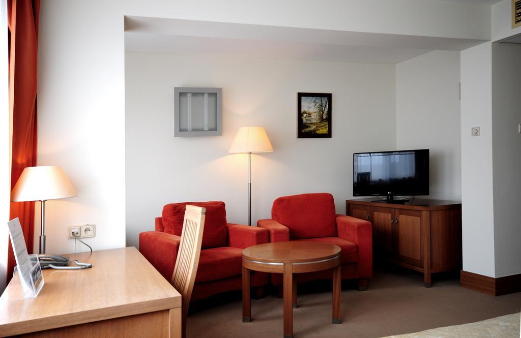 Rezydencja Belweder Klonowa 3* Warsaw