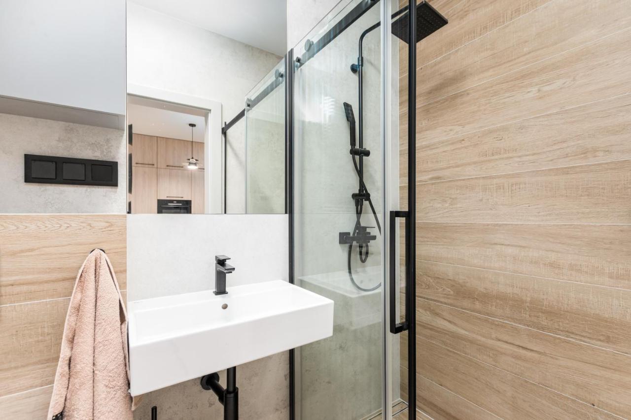 Bg Premium Mennica Apartment *