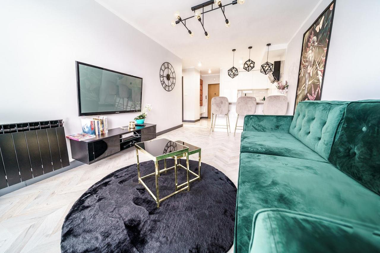 Modern And Stylish- Golden Apartments- Center&g30 Apartment