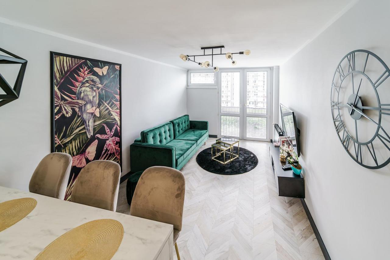 Modern And Stylish- Golden Apartments- Center&g30 Apartment