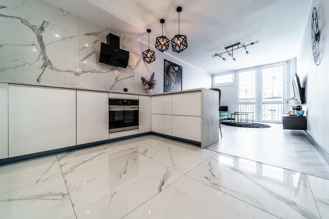 Modern And Stylish- Golden Apartments- Center&g30 Apartment *